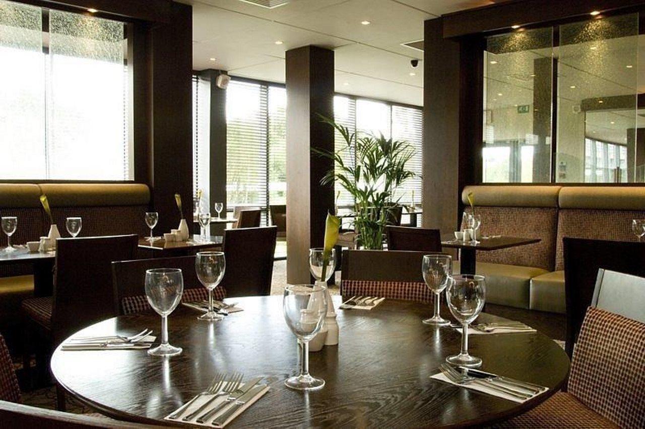 Premier Inn Castleford - Xscape, M62, Jct 32 Eksteriør billede