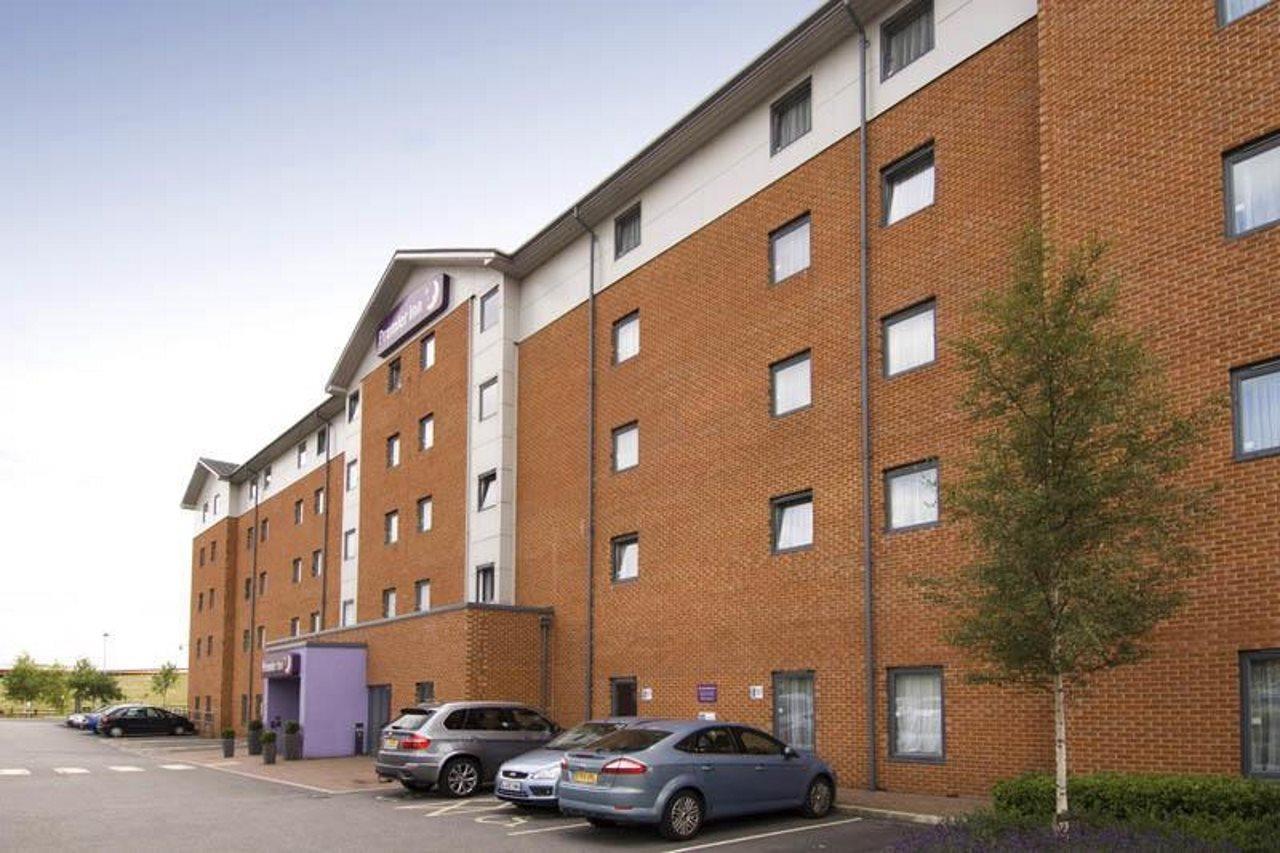 Premier Inn Castleford - Xscape, M62, Jct 32 Eksteriør billede