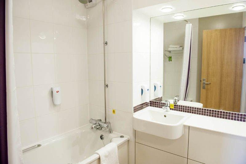 Premier Inn Castleford - Xscape, M62, Jct 32 Eksteriør billede